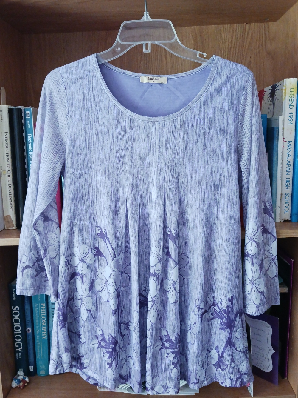 Timeless Lavender Floral Scoop-Neck Tunic